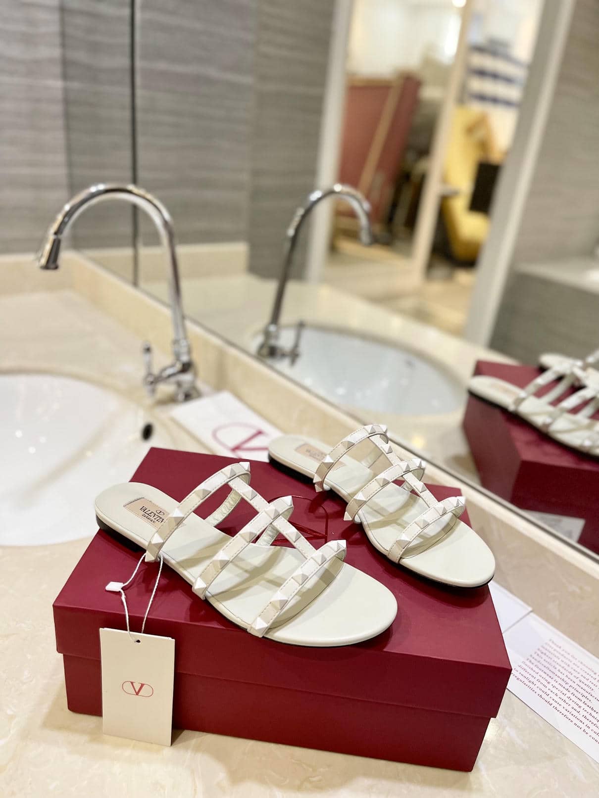 Valentino Sandal Flat 4-1